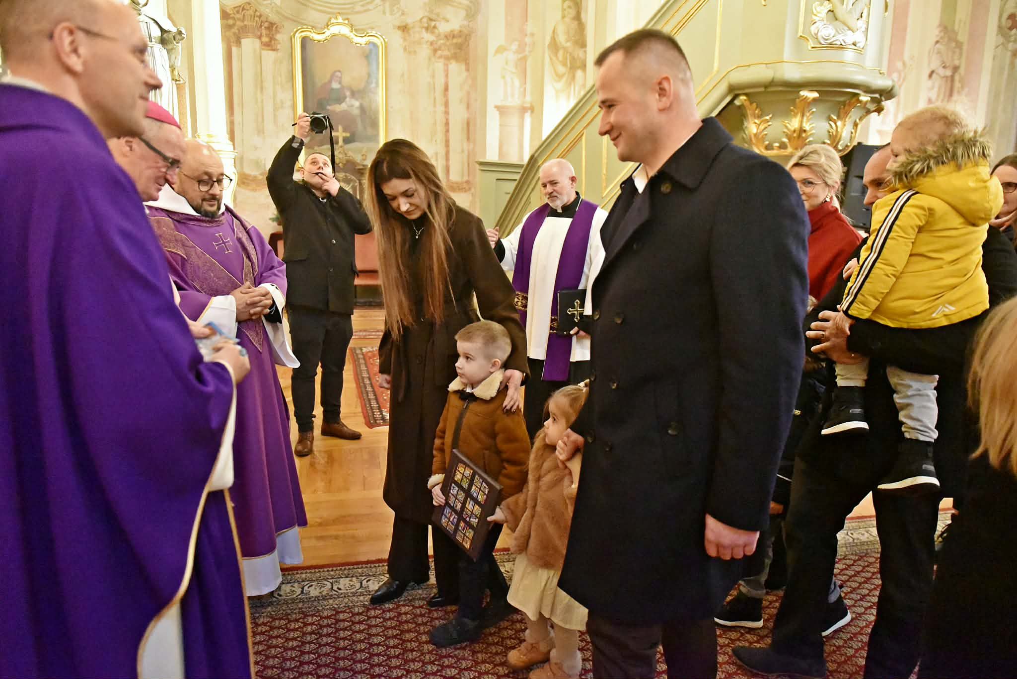  Poświęcenie witraży - fotorelacja 