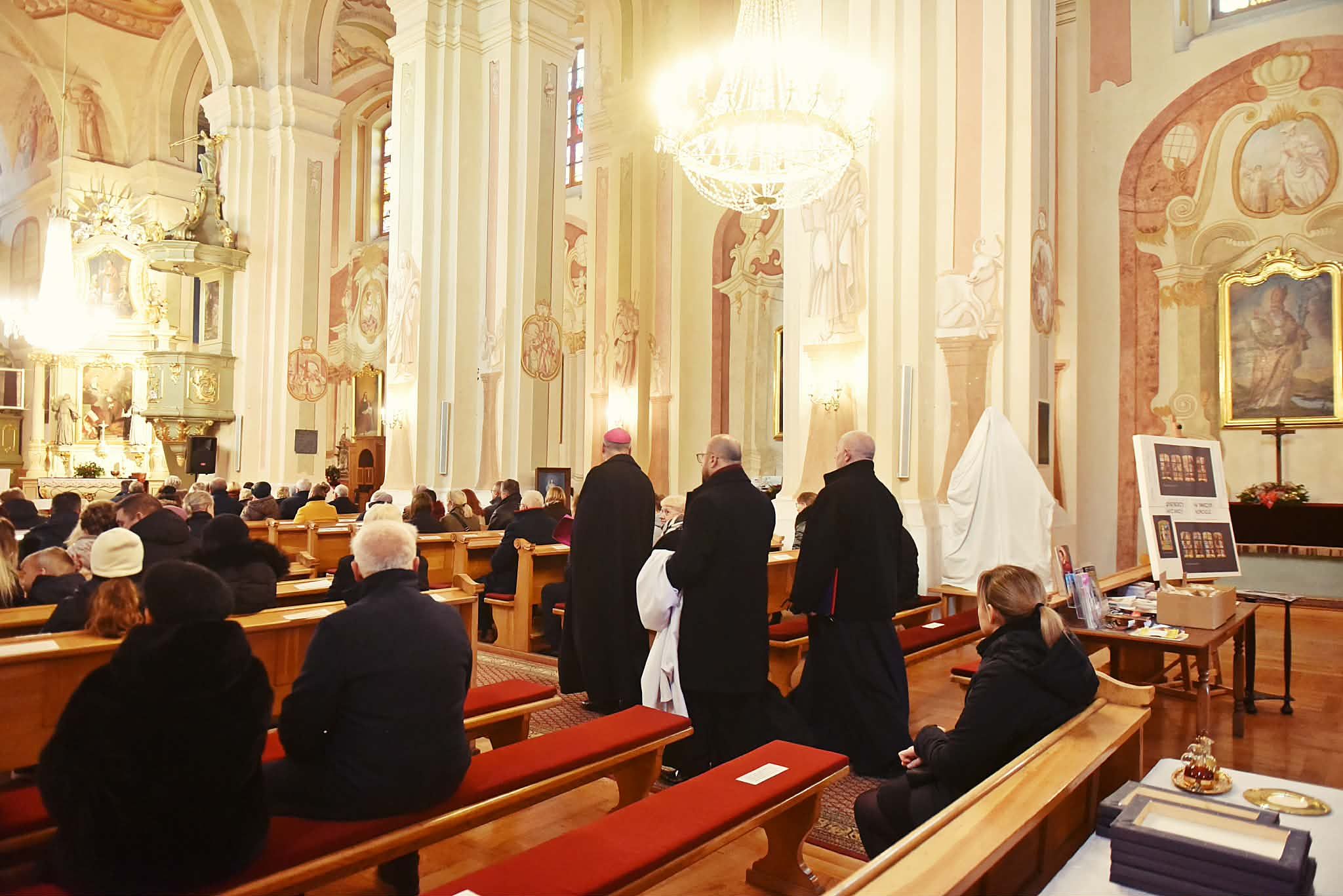  Poświęcenie witraży - fotorelacja 