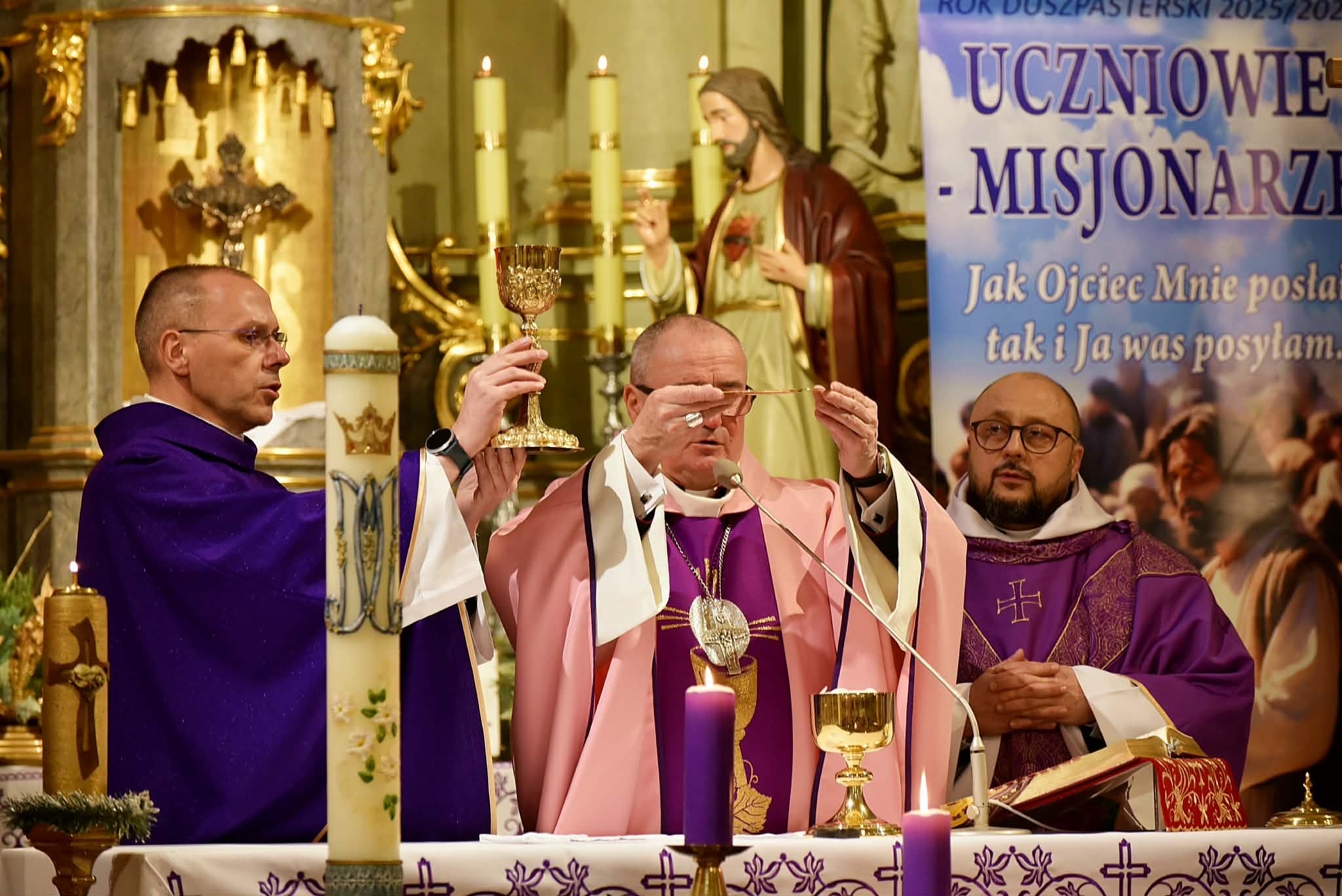  Poświęcenie witraży - fotorelacja 