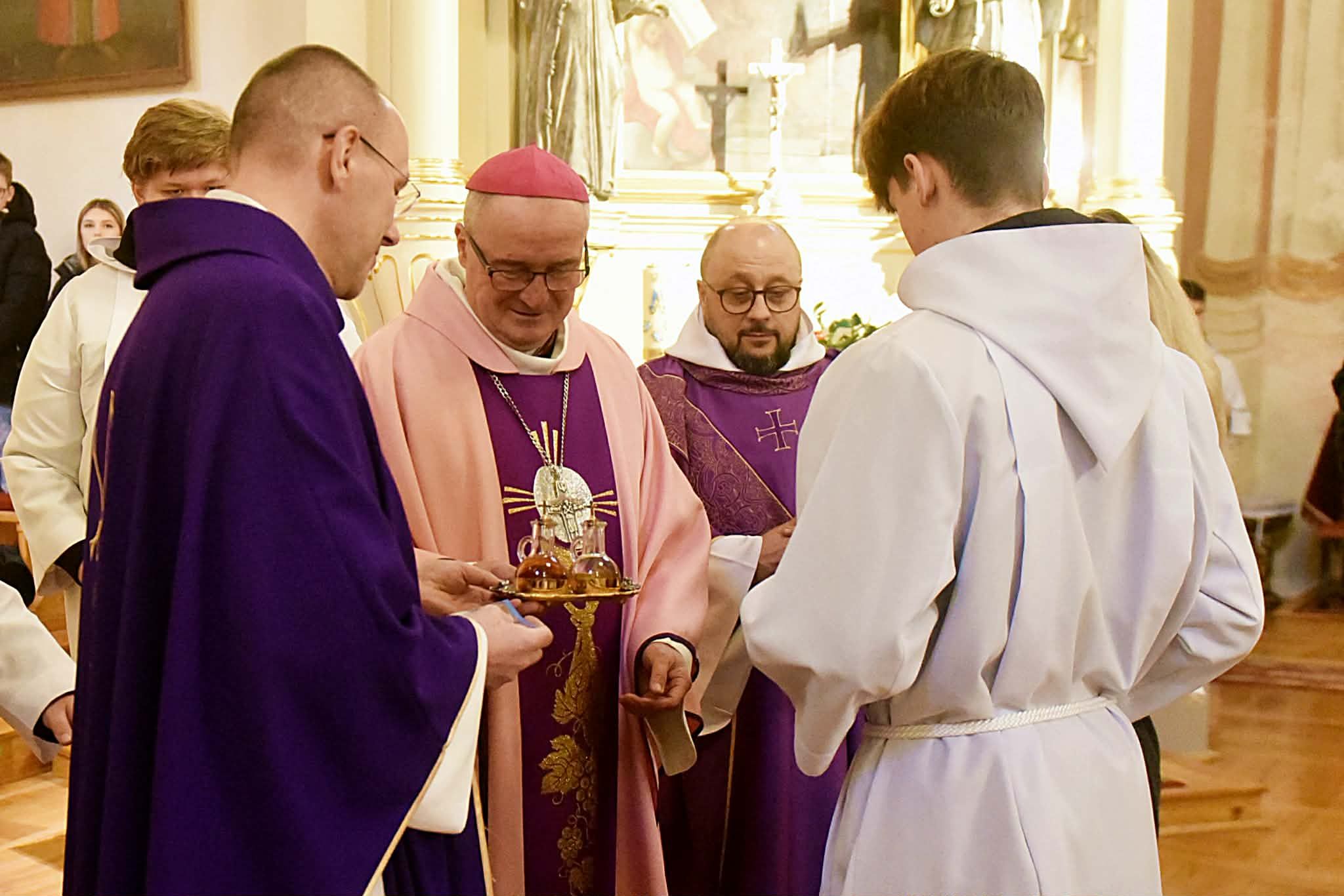  Poświęcenie witraży - fotorelacja 