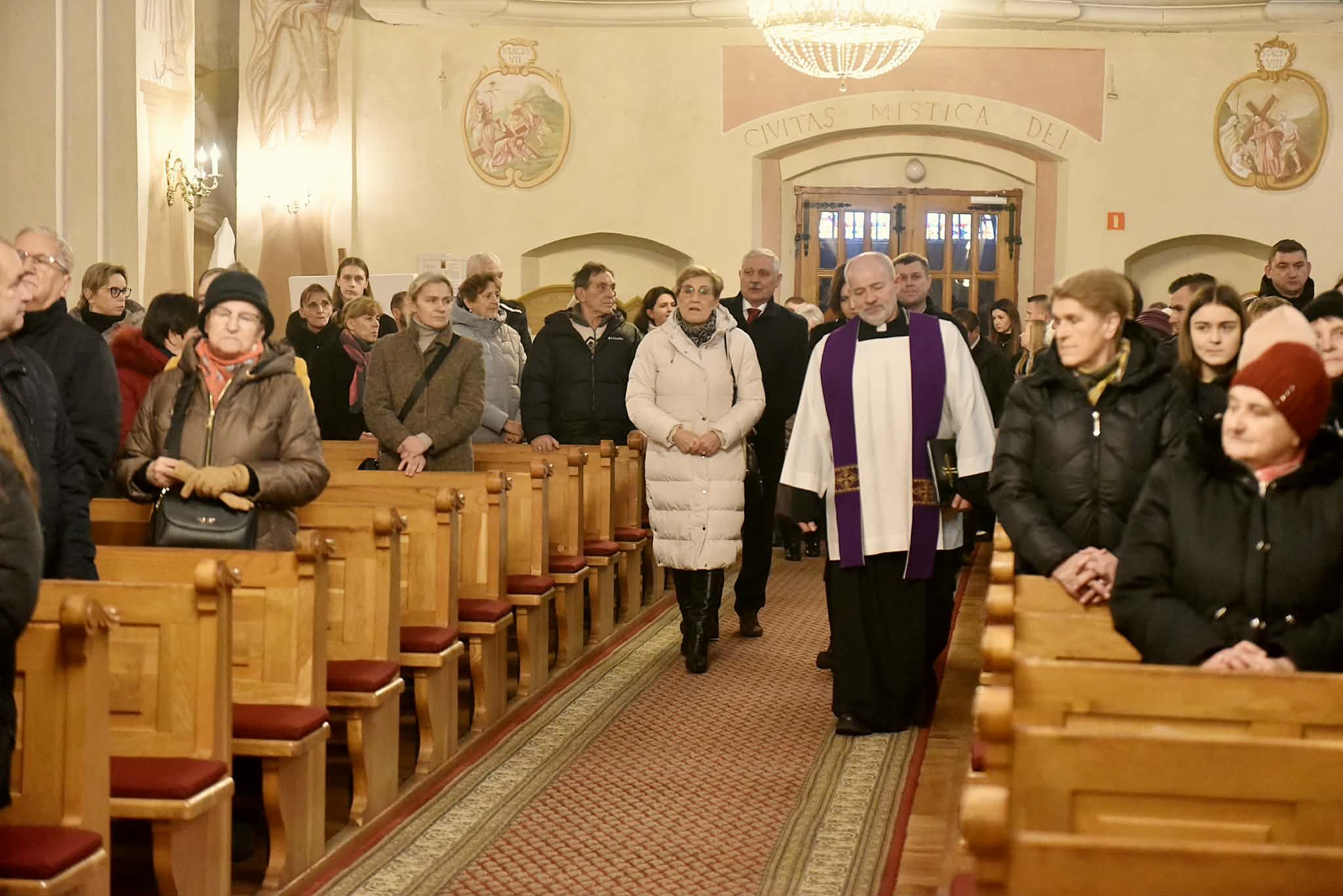  Poświęcenie witraży - fotorelacja 